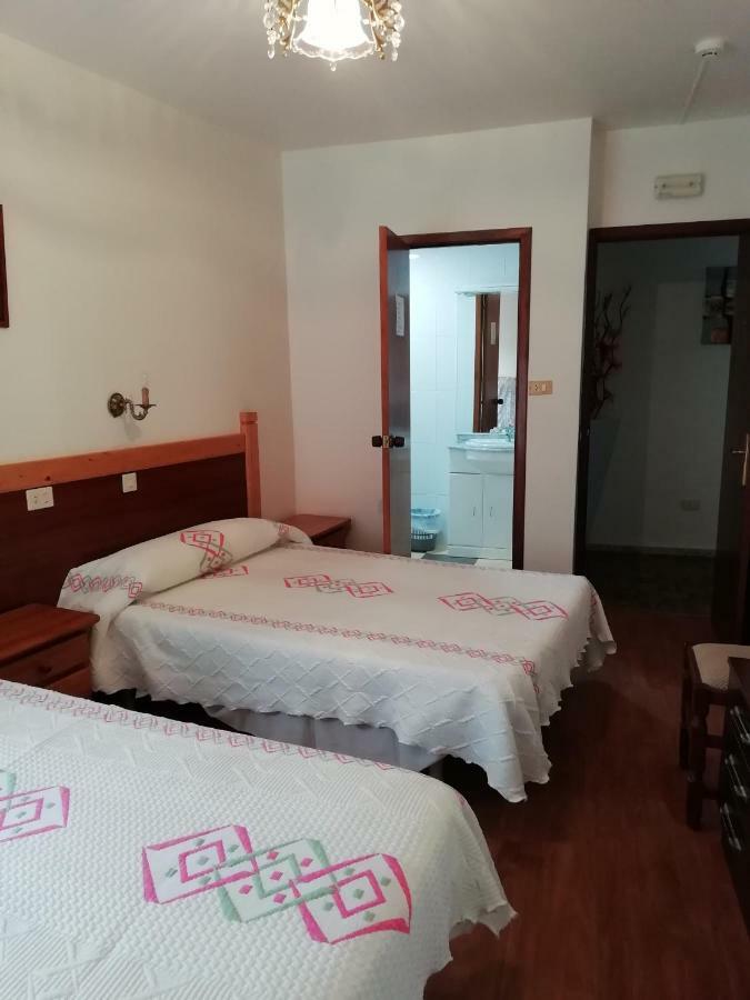 Hotel Pension Carmen ** à Sanxenxo Extérieur photo